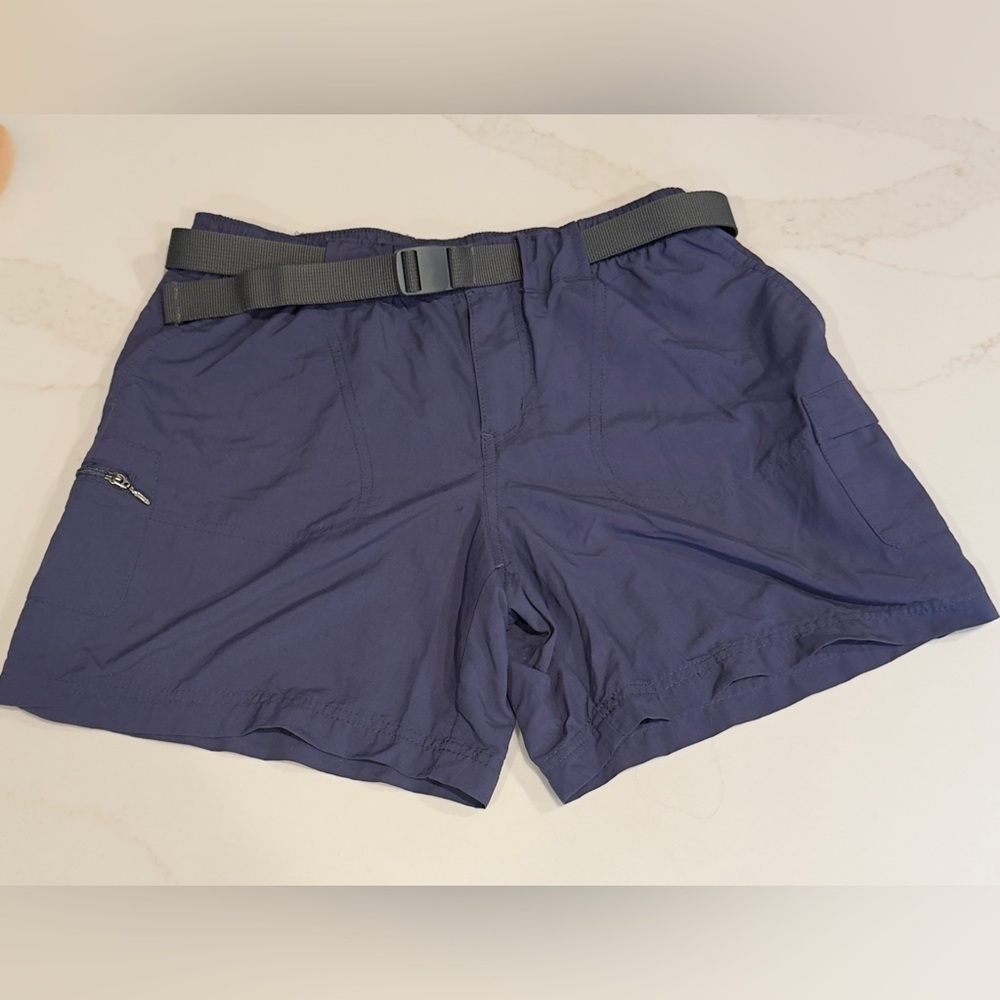 Columbia Navy Cargo Shorts with Gray Belt